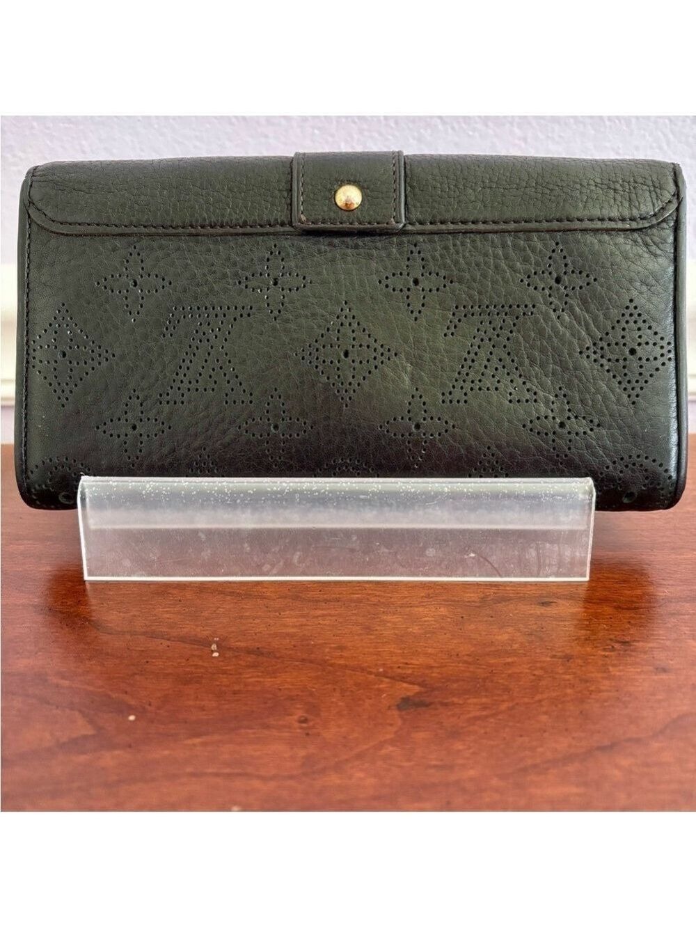 Louis Vuitton Mahina Amelia Wallet Black Perforated Leather - Picture 4 of 7